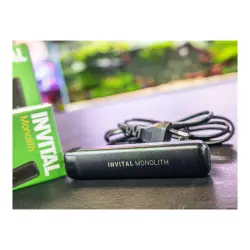 INVITAL Monolith miniaturní akvarijní topítko 20W<br><em>Ilustrační obrázek - může obsahovat dekorace, další produkty a vybavení, které nejsou součástí a musí se dokoupit samostatně.</em>