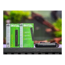 INVITAL Monolith miniaturní akvarijní topítko 20W<br><em>Ilustrační obrázek - může obsahovat dekorace, další produkty a vybavení, které nejsou součástí a musí se dokoupit samostatně.</em>